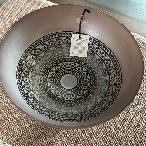 Absolutely Stunning Akcam Glass Bowl - Picture 5 of 8